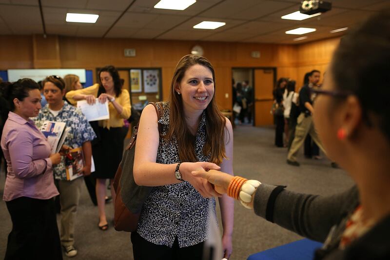 articles/2013/05/03/jobless-rate-falls-to-4-year-low-in-april/130503-gross-jobs-numbers-april-tease-embed_hiep5y