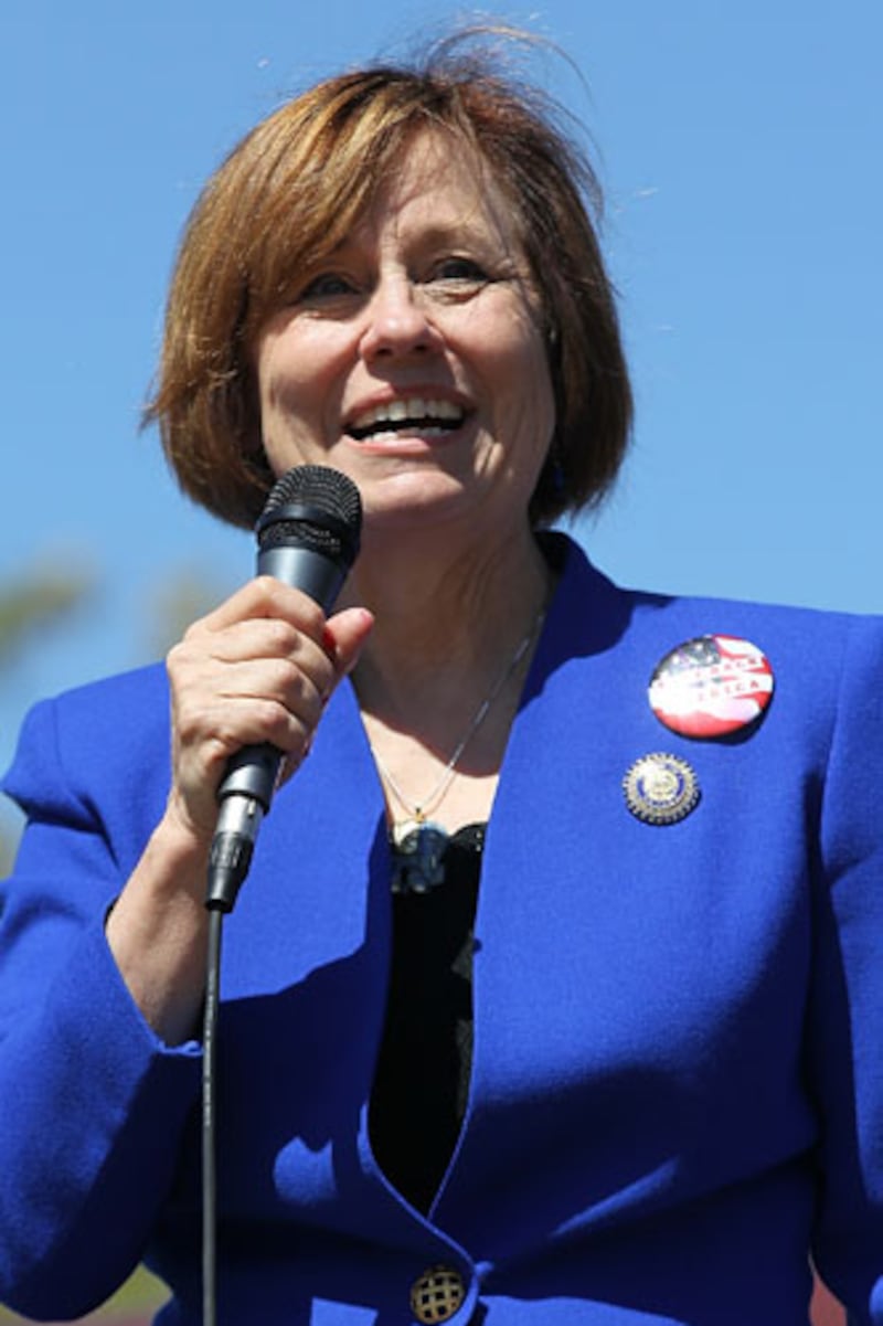 galleries/2012/02/02/sharron-angle-to-christine-o-donnell-mama-grizzlies-gop-endorsements-photos/sharron-angle-mama-grizzlies_f4vfbi