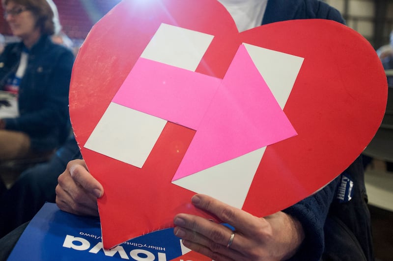 articles/2016/02/07/hillary-is-confused-about-feminism-bernie-supporters-say/160208-kucinich-clinton-tease_s9o3xs