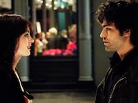 Adrien Grenier and Anne Hathaway in "The Devil Wears Prada"