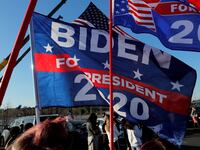 2020-11-07T205633Z_819761019_RC2KYJ987DM3_RTRMADP_3_USA-ELECTION-BIDEN_upwtaa