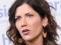 Kristi_Noem__Governor__South_Dakota__USA__49007405033___1_l5tyt5
