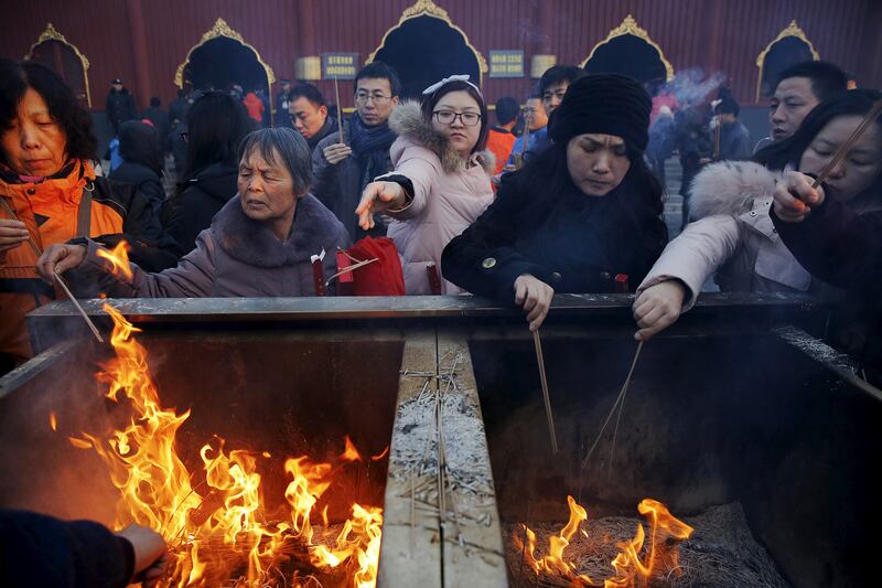 galleries/2016/02/08/global-parties-welcome-lunar-new-year-photos/160208-chinese-new-year-10_cpsxia