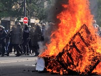 2019-05-01T142652Z_1358405250_RC14E3299220_RTRMADP_3_MAY-DAY-FRANCE-PROTESTS_u7dfc4