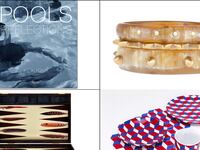 galleries/2012/12/06/2012-gift-guide-travel/guide-globe-intro_c3tk3k