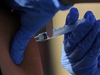 181011-children-no-vaccines-us-cheat_uytgee