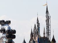 articles/2015/08/17/inside-dismaland-banksy-s-sinister-disney-trolling-theme-park-reportedly-opening-this-weekend/150817-stern-banksy-tease_lnrdmt