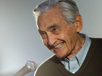 articles/2012/08/27/howard-zinn-at-90-defending-the-people-s-historian/howard-zinn-mccarthy-teaser_zog6qm