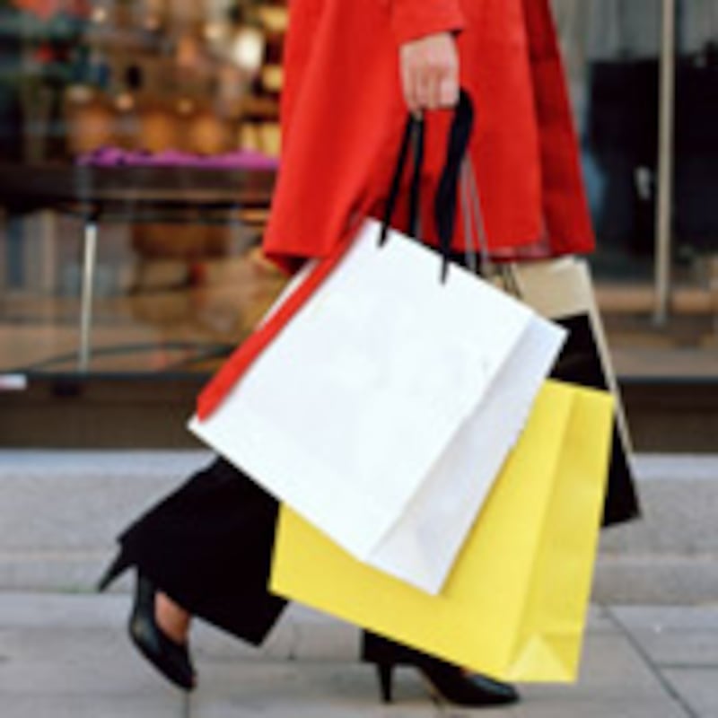 articles/2008/12/15/shopping-in-secret/secret-shopping_7717_efmpdd