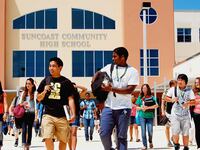 galleries/2013/05/06/top-25-high-schools-south/best-high-schools-south-florida-suncoast_j24h1d