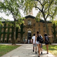 articles/2013/11/18/princeton-considers-vaccinations-for-slow-moving-meningitis-outbreak/131118-princeton-new_vb6gdx