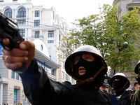 articles/2014/05/03/carnage-in-ukraine-dozens-of-pro-russia-activists-die-in-odessa/140503-ukraine-tease_boqt9v