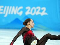 2022-02-17T141328Z_591995591_SP1EI2H13IBHI_RTRMADP_3_OLYMPICS-2022-FIGURESKATING_y9d2hv