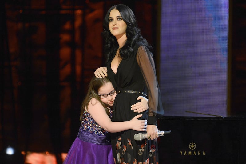 galleries/2012/10/14/comedy-central-s-night-of-too-many-stars-jon-stewart-katy-perry-ben-stiller-and-more-photos/katy-perry-night-of-too-many-stars-2012_fzg9gz