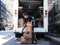 121520-usps-cheat_zqempy