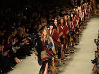 articles/2014/02/17/art-takes-the-runway-at-burberry-prorsum-fall-winter-2014-london-fashion-week/140217-foreman-burberry_aomuv4