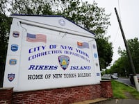 articles/2017/03/27/complaint-rikers-island-prison-guard-beat-inmate/170327-zavadski-rikers-island-tease_p4onyd