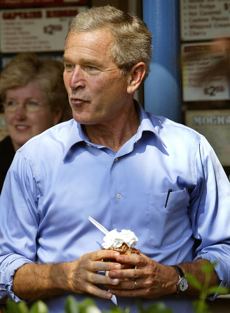 galleries/2014/10/09/politicians-eating-ice-cream-photos/141009-ice-cream-politicians-04_fypk5s