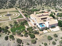 2019-07-15T234812Z_513129207_RC1544C5E420_RTRMADP_3_PEOPLE-JEFFREY-EPSTEIN_ptbi83
