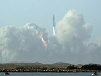 SpaceX’s Starship lifts off from the company’s Boca Chica launchpad on an orbital test mission, near Brownsville, Texas, April 20, 2023.
