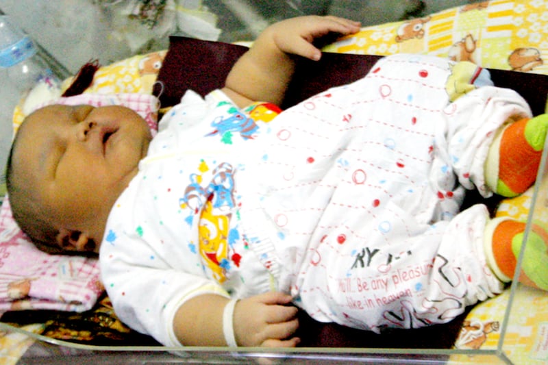 galleries/2011/07/12/world-s-biggest-babies/akbar-risuddin-big-babies_rkvcfx
