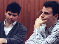 Erik Menendez (R) and brother Lyle