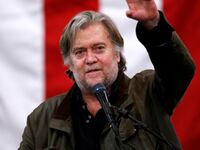 180815-bannon-trump-movie-cheat_wmqv9p