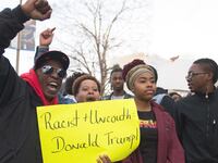 articles/2016/06/30/donald-trump-can-still-win-and-he-ll-have-the-race-card-to-thank-if-he-does/160629-taylor-trump-blacks-tease_mdbm8v