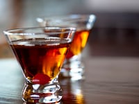 articles/2017/01/14/manhattan-cocktail-the-annotated-recipe/170113-rothbaum-manhattan-tease_tfhoap