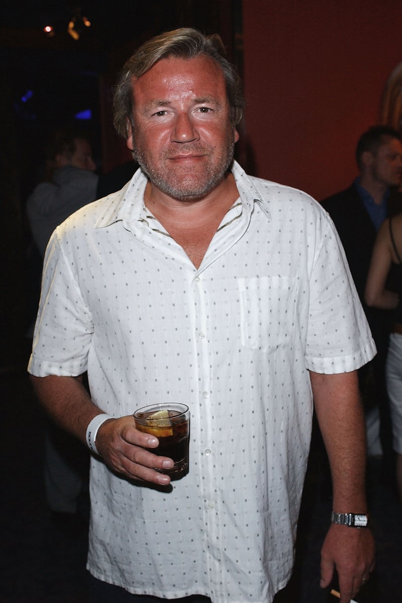 galleries/2011/07/04/celebrity-sunburns-kim-kardashian-simon-cowell-and-more/winstone-worst-celebrity-sunburns_qkmvgq