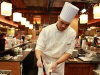 articles/2015/05/15/why-wegmans-is-so-much-more-than-just-a-supermarket/150514-shire-wegmans-tease_faddym
