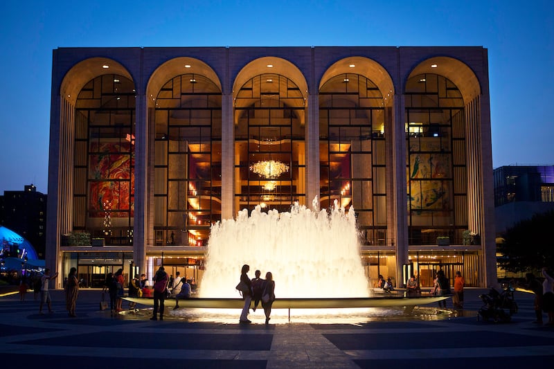articles/2015/03/01/the-battle-to-make-opera-cool-meet-the-bright-young-things-of-new-york-city-s-opera-renaissance/150131-milnes-nyc-opera-rebirth-tease_wiqqbc