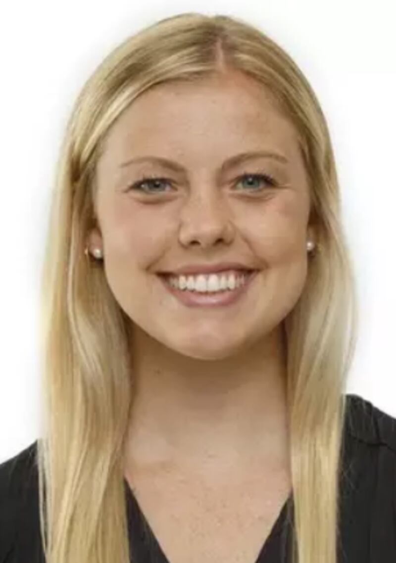 Kendall Lindemann’s headshot for the University of Tennessee’s swim and dive team.