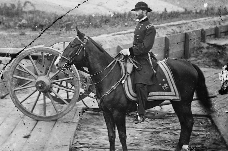 articles/2016/08/13/the-man-who-created-modern-war/160812-Warren-tales-from-the-trenches-embed2_cwaoaj