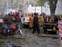 171028-mogadishu-bombing-hotel-siege-cheat_ze0cct