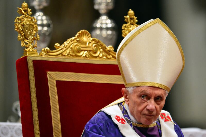 articles/2013/02/17/inside-the-conclave-finding-a-new-pope/130215-allen-picking-pope-tease-embed_y0uouh