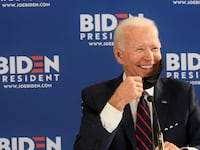 2020-06-17T000000Z_944032521_RC25BH9V11NF_RTRMADP_3_USA-ELECTION-TRUMP-GROUP_mqln7s