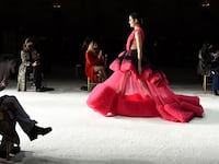 210902-alaina-NYFW_walkup-tease_fm0n3a