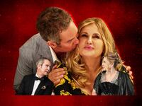 221202-jennifer-coolidge-lotus-tease_mtbod4