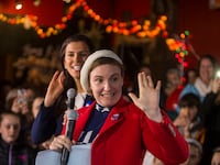articles/2016/01/09/lena-dunham-pitches-for-hillary-but-are-women-listening/160108-crocker-dunham-tease_duepma