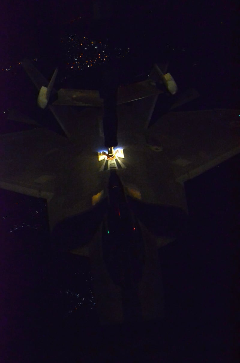 articles/2014/09/25/exclusive-pictures-of-stealth-jet-raid-on-syria/140924-majumdar-airstrikes-9_tc2chm