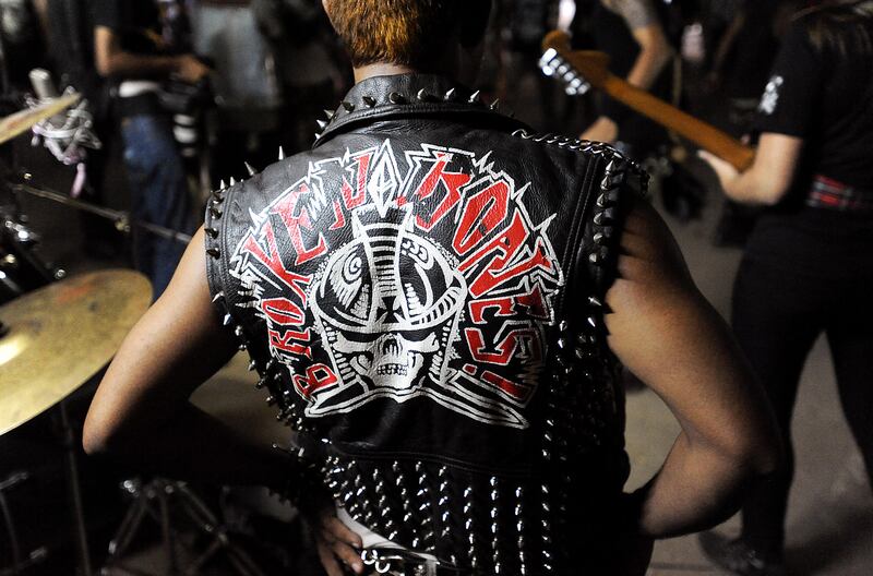 galleries/2014/06/14/burma-s-punk-scene-in-photos/140612-buma-punk9_gy0qmi