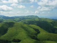 articles/2014/03/25/lush-places-the-scotland-of-india/140327-varadarajan-coorg-tease_jrrxfe