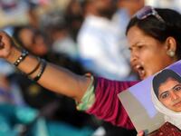 articles/2012/10/16/pakistani-taliban-declare-war-on-media/yousafzai-media-pakistan-tease_autild