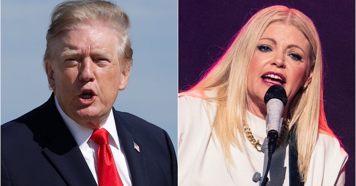 White House Melts Down at Music Legend for Humiliating Trump on Stage