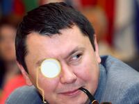 articles/2015/07/23/does-a-dead-kazakh-kgb-chief-own-sherlock-s-house/150723-weiss-aliyev-tease_wmciof