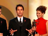 cheats/2017/01/18/will-grace-revival-to-get-10-new-episodes-on-nbc/170118-will-grace-reunion-cheat_gwaa2r