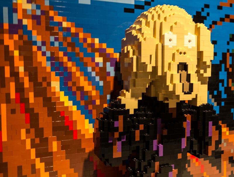 galleries/2014/02/07/20-amazing-lego-sculptures-that-will-blow-your-mind-photos/140206-lego3_hfyifw