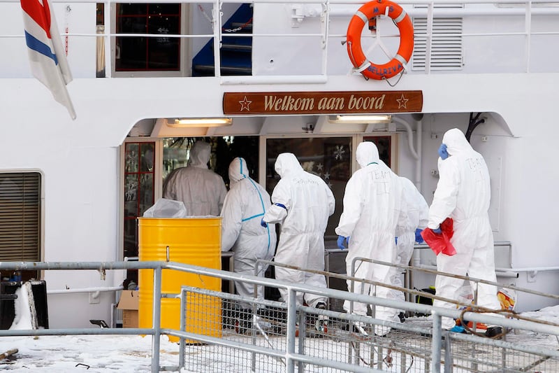 articles/2012/12/15/norovirus-unleashes-its-misery-early-at-home-and-at-sea/novovirus-sepkowitz-tease_l150db