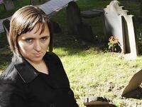 articles/2016/01/10/sarah-vowell-s-rough-guide-to-us-history/160109-porch-sarah-vowell-tease_nzpsjy